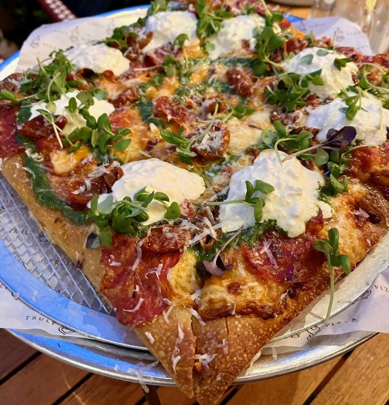 Truly Pizza – Dana Point