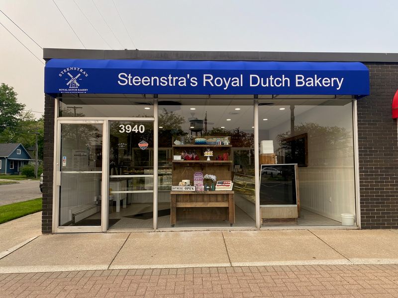 Steenstra’s Royal Dutch Bakery