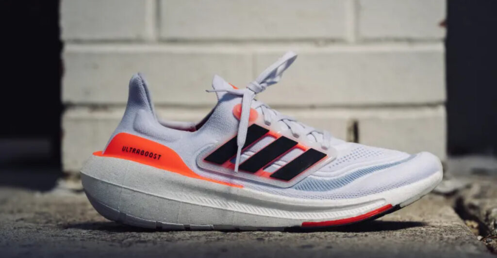 10 Best Comfortable Shoes for Men Standing 8+ Hours