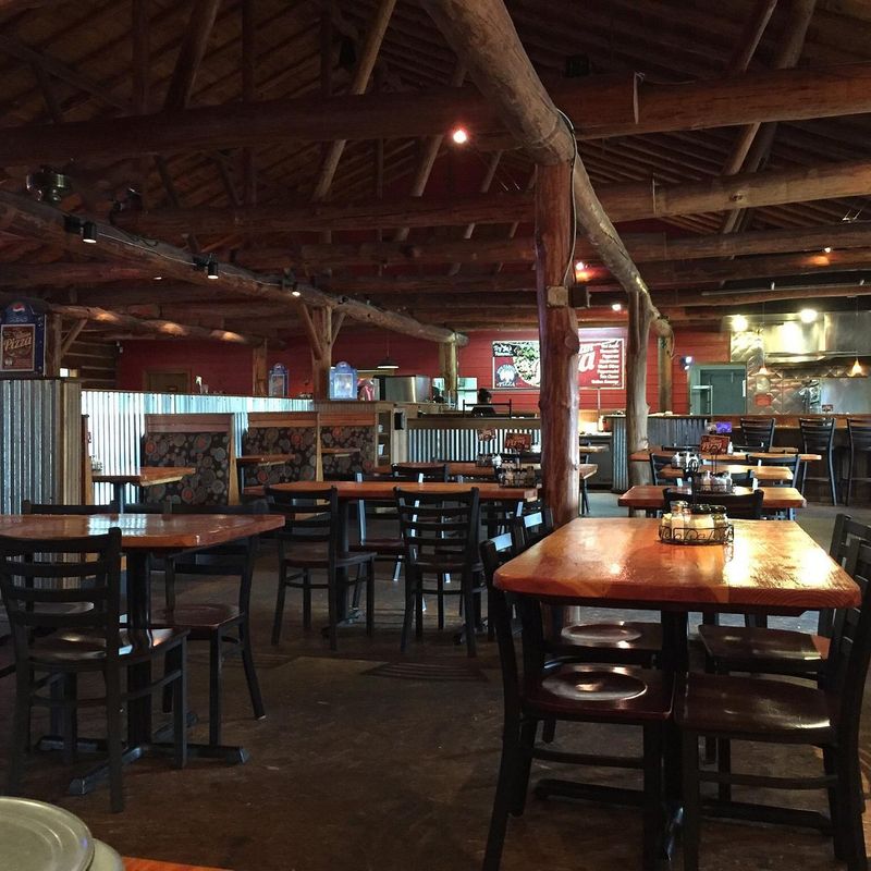 Jo's Famous Pizza – Purcell