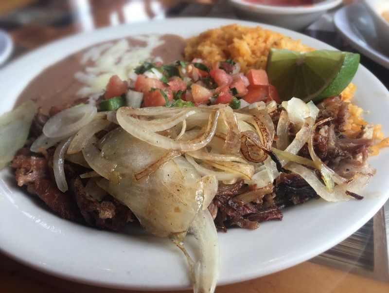 Los Comales Mexican Bar & Grill