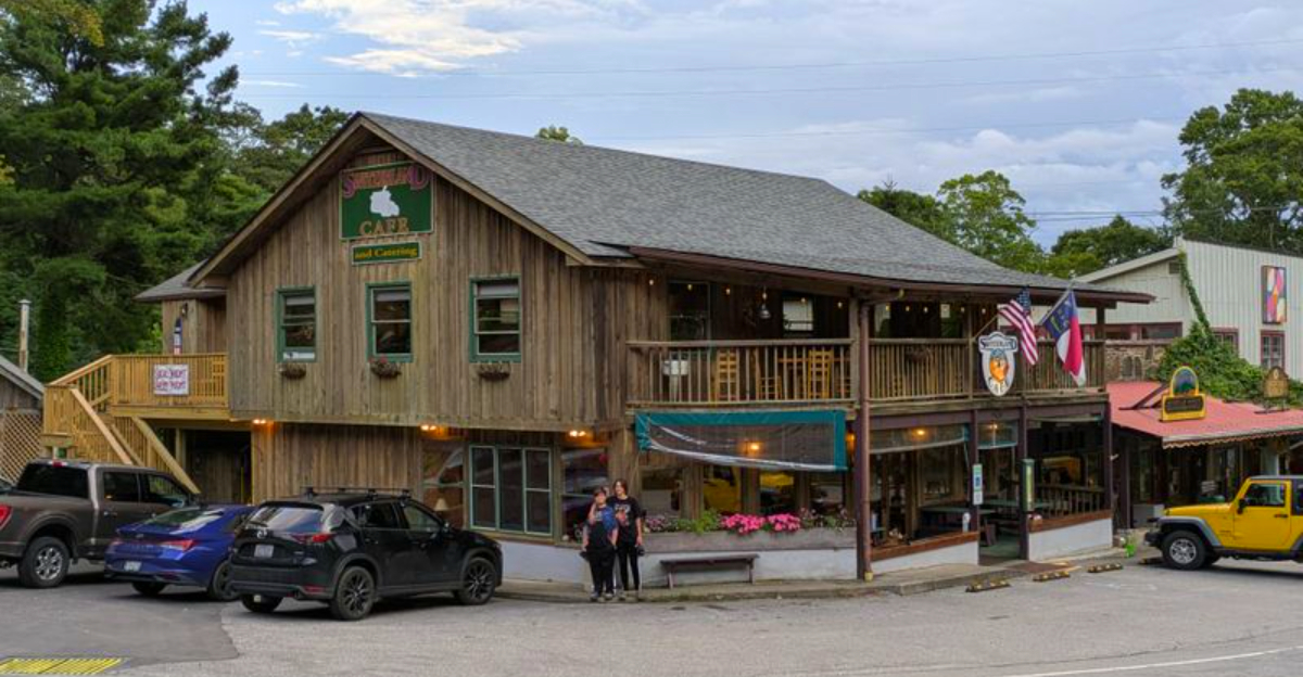 12 North Carolina Restaurants Locals Return to Every Winter