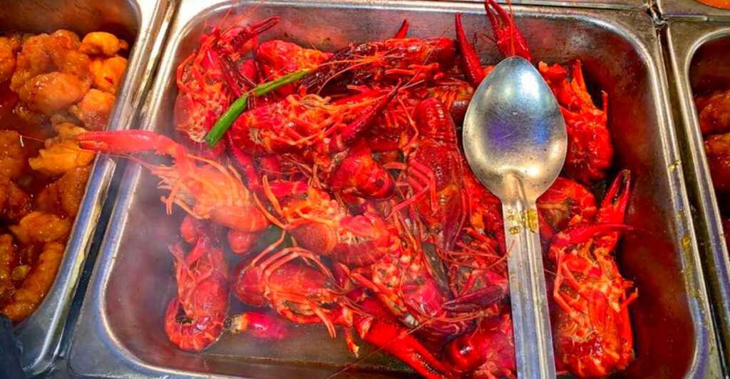 12 North Dakota Buffets That Are Better Than You Expect
