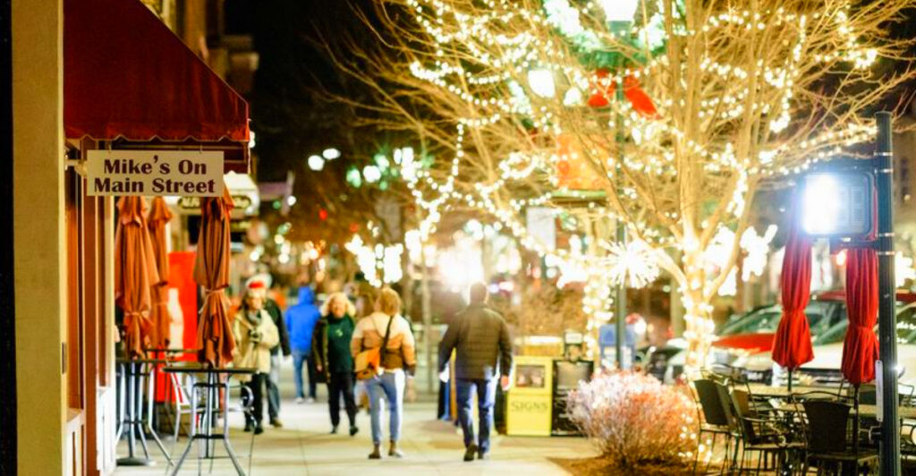 12 Tiny North Carolina Towns With the Biggest Thanksgiving Weekend Magic