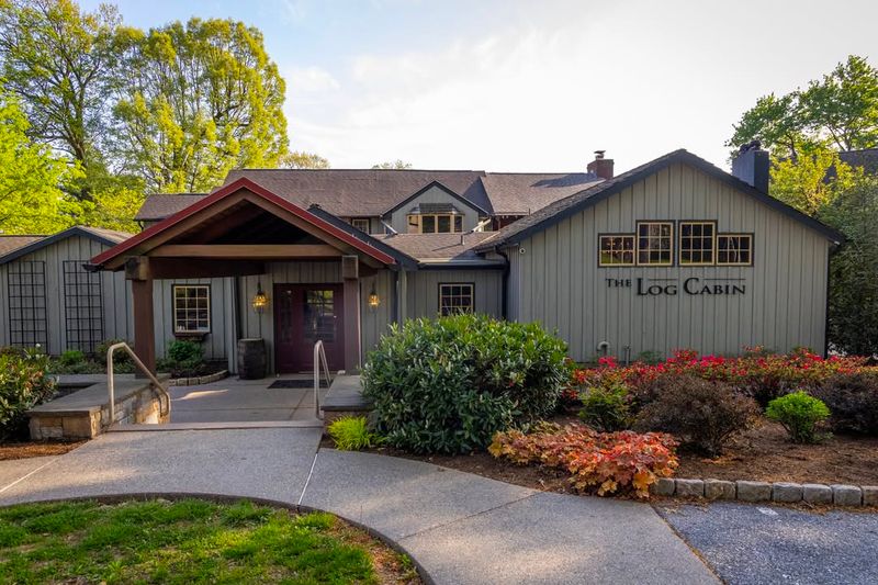 The Log Cabin – Lancaster