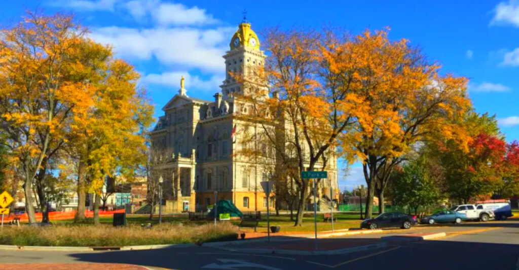 13 Hidden Ohio Towns That Look Exactly Like Your Thanksgiving Movie Dreams