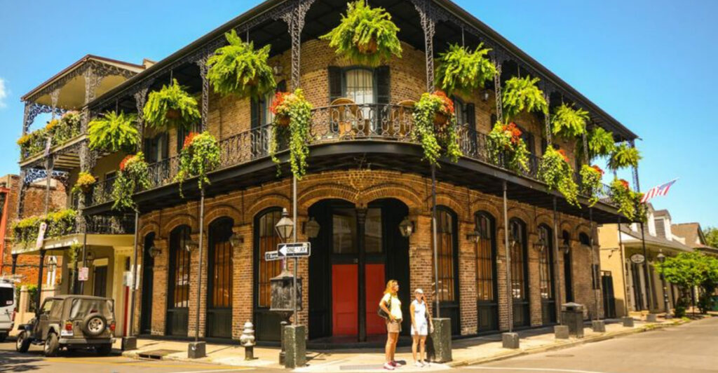 13 Strange Stories Behind America’s Oldest Cities