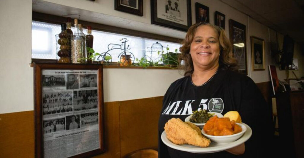 13 Tennessee Cafeterias Where the Side Dishes Make Every Meal Unforgettable