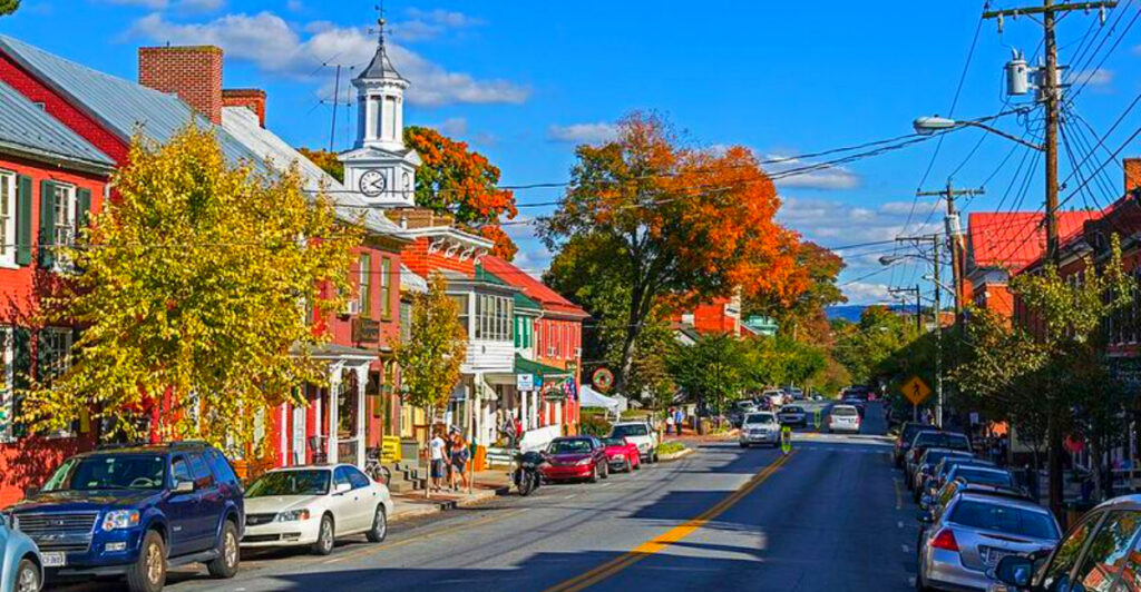 13 West Virginia River Towns That’ll Make You Rethink Hidden Gems