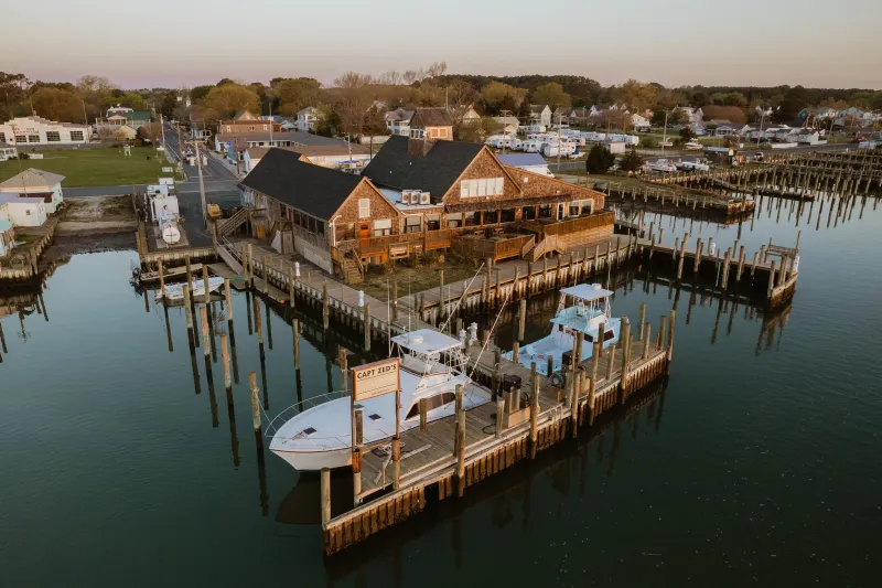 Island House Restaurant & Marina (Wachapreague)