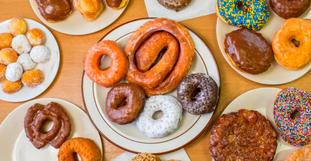 14 Kentucky Donut Shops That Sell Out Before Dawn (And Why Locals Set Alarms for Them)