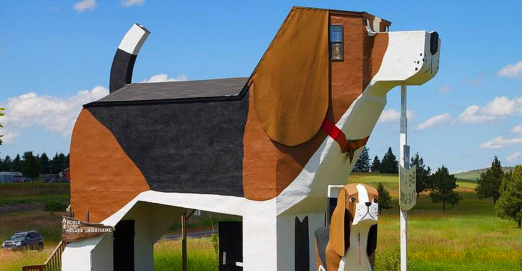 14 Roadside Attractions You’ll Only Find in the U.S.