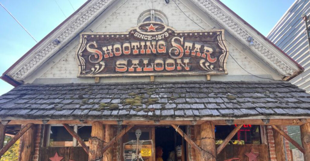 140-Year-Old Wild-West Bar Serving Star Burgers, Beer & History