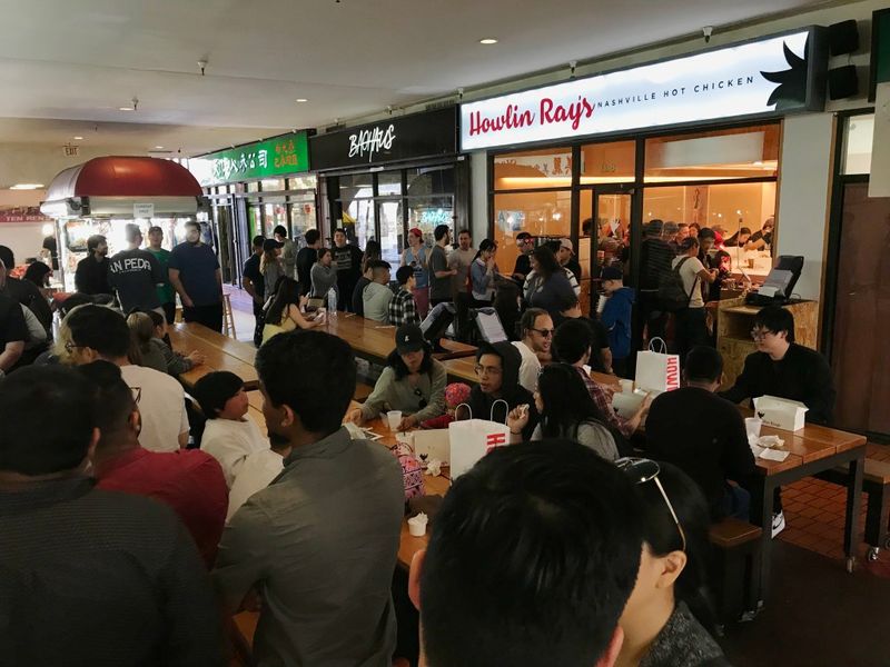 Howlin’ Ray’s (Los Angeles – Chinatown & Pasadena)