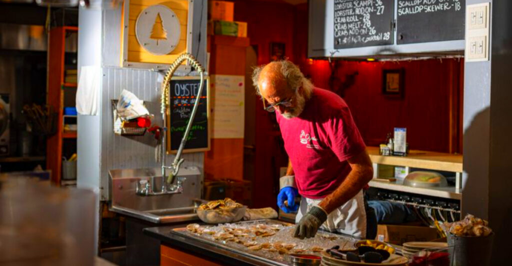 15 Hole in the Maine Restaurants That Outshine Chain Competitors Every Time
