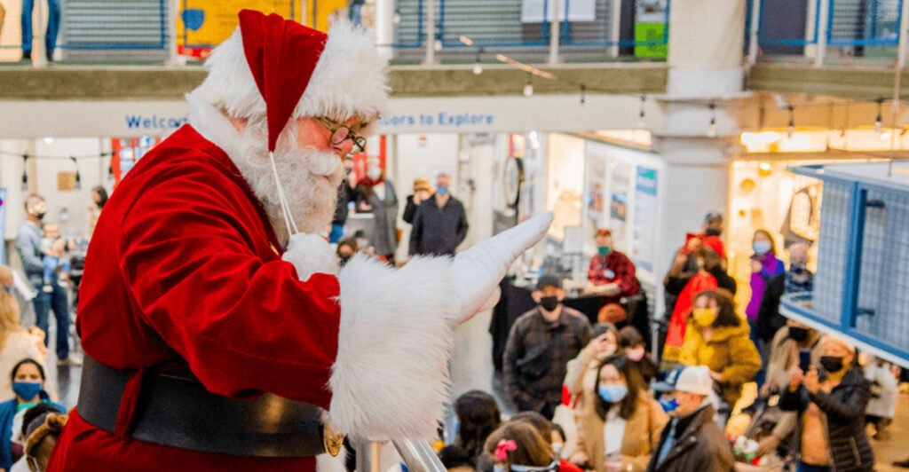 15 Magical Things to Do in Virginia’s Waterfront Town This Holiday Season