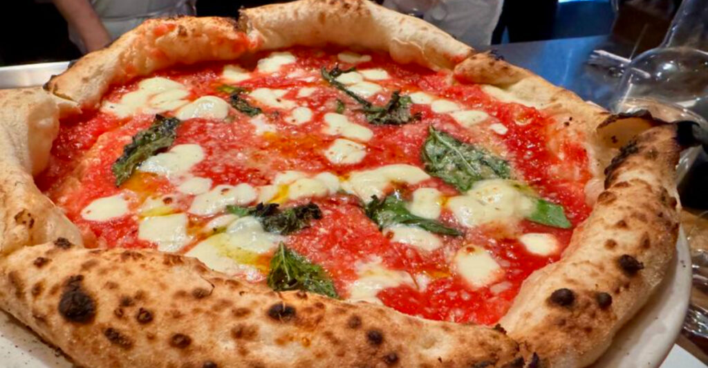 15 Must-Try NYC Pizzerias Locals Swear By (2025 Edition)