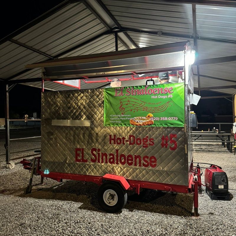 El Sinaloense Hot Dog Cart
