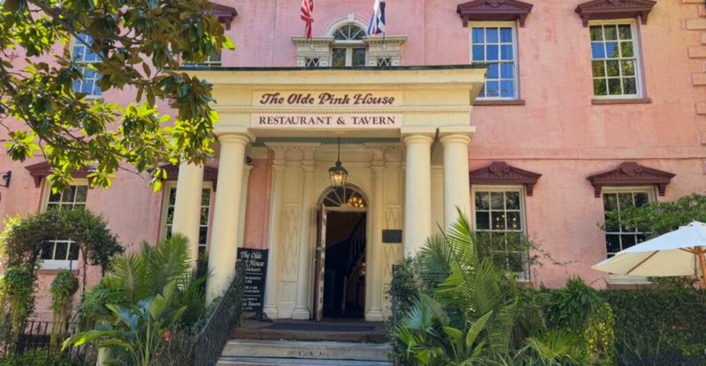 15 Reasons The Olde Pink House Should Be Your Top Place to Eat in Savannah