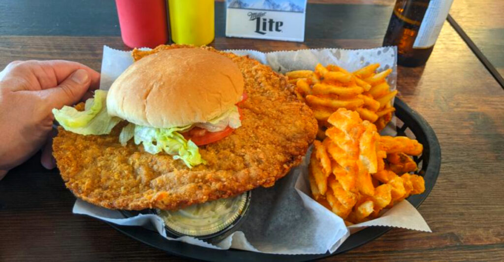 15 Secret Iowa Pork Tenderloin Spots So Good, Locals Don’t Want You to Know About Them