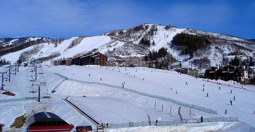 15 U.S. Ski Resorts You’ll Want on Your 2025–26 Bucket List