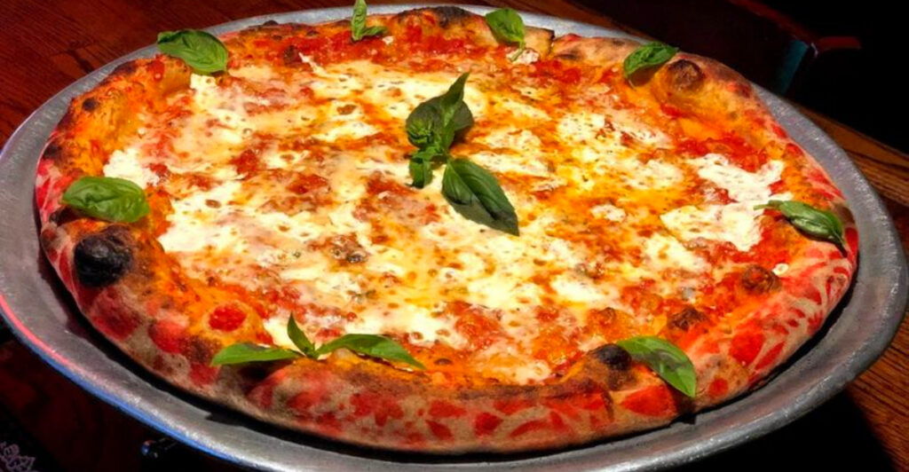 15 Unmissable Pizza Spots on Staten Island