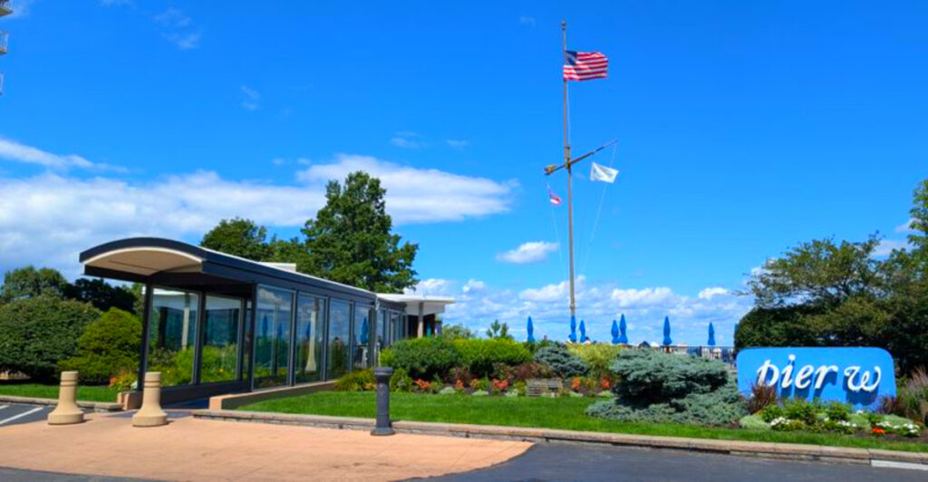 16 Ohio Waterfront Dining Spots So Popular Locals Book Weekdays Only