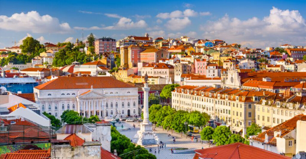 17 Safe and Stunning Spots for Solo Female Travel