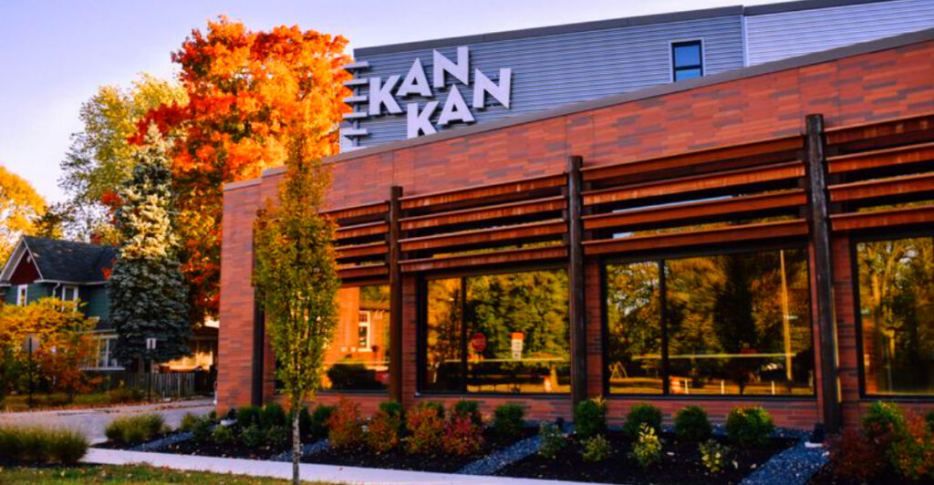 18 Indiana Restaurants Locals Love (But Tourists Always Miss)