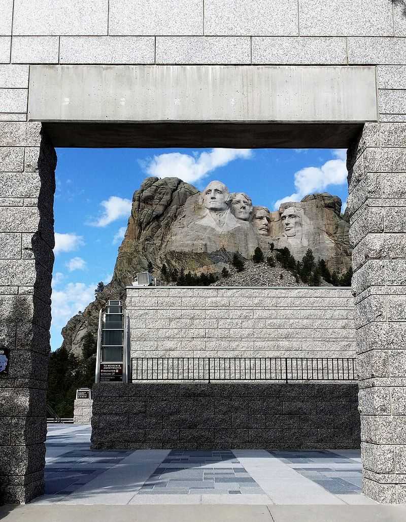 Mount Rushmore – Hall of Records (South Dakota)