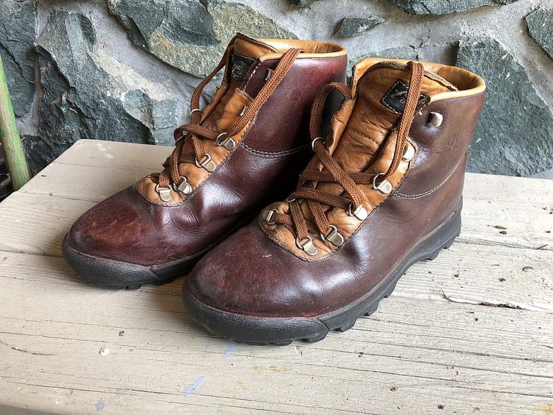 Vasque Women’s Sundowner Waterproof Hiking Boot