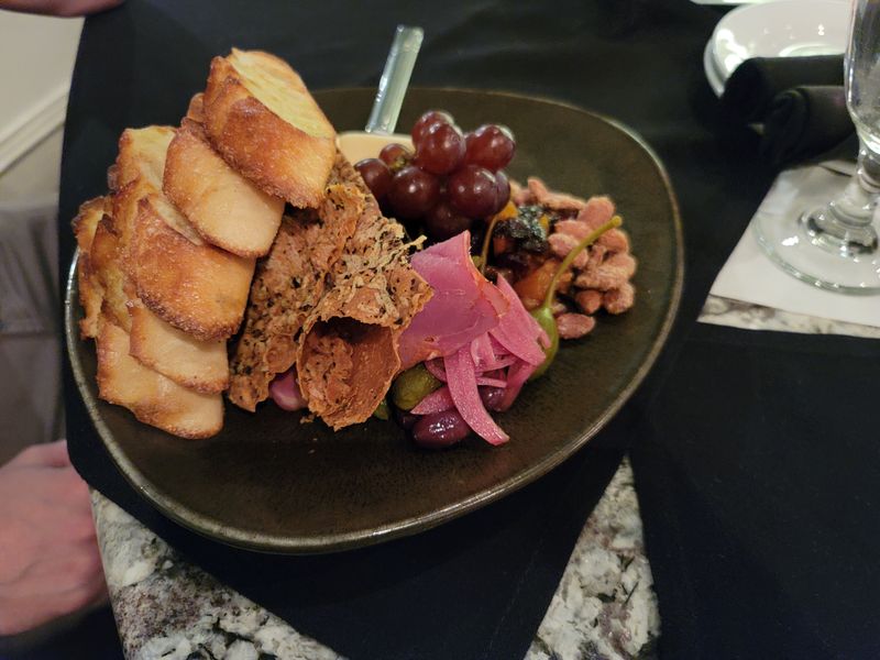 Refined American Cuisine with Local Roots