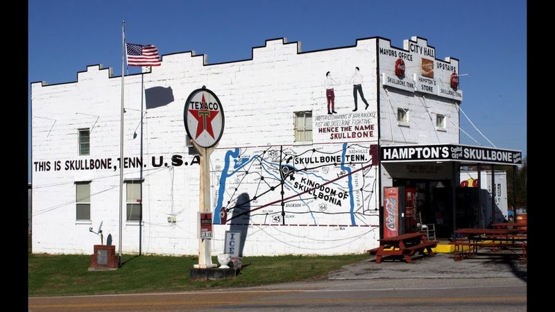 A Kingdom Without a Capital