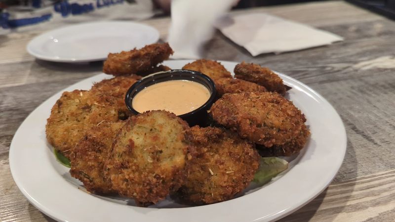 Crab Cakes Worth Crossing a State Line For