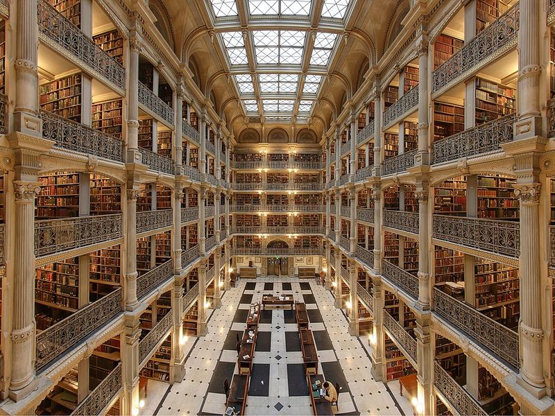 George Peabody Library – Baltimore, USA