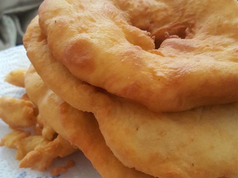 Fry Bread with Honey or Wóžapi – Pan-Tribal