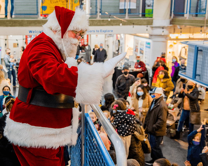 Torpedo Factory Art Center Holiday Festival (Dec. 7)