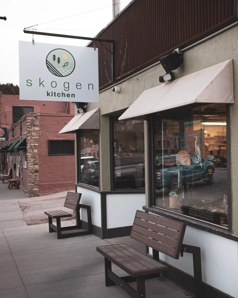 Skogen Kitchen (Custer)