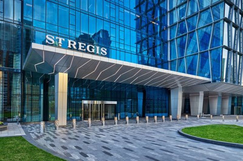 St. Regis Chicago – Chicago, IL - 1,198 ft