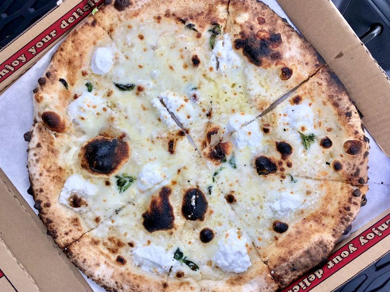 Side Pie (Altadena/Los Angeles)