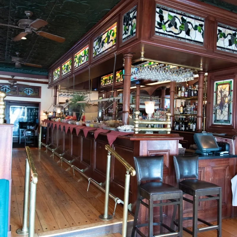 Chances 'R' Restaurant & Lounge — York