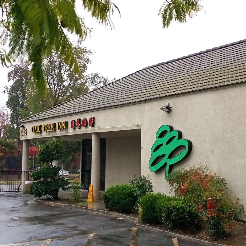 Oak Tree Inn – South Pasadena, CA