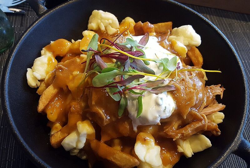 Poutine (Canada)