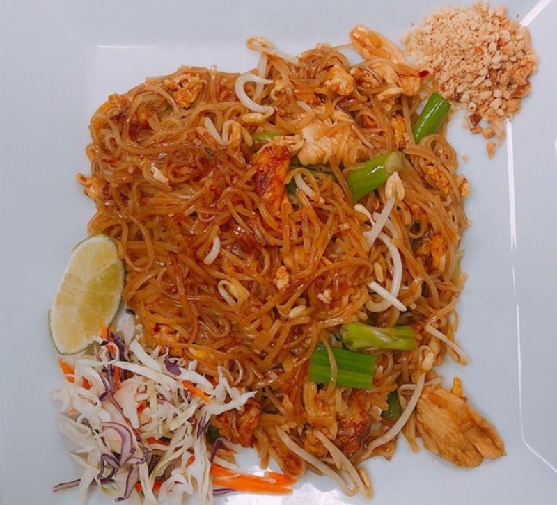 Savanh Thai Kitchen — Auburn