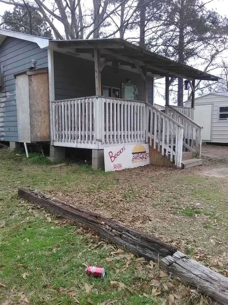 Becky's Burgers – Magee