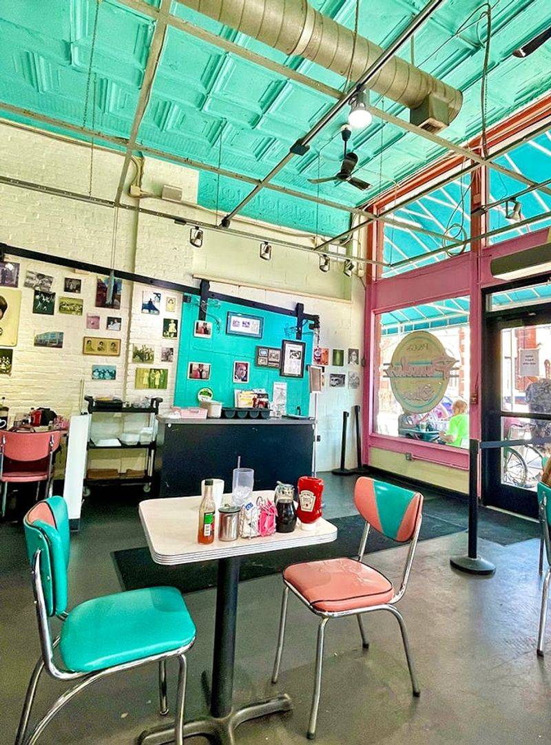 Pamela's Diner – Pittsburgh