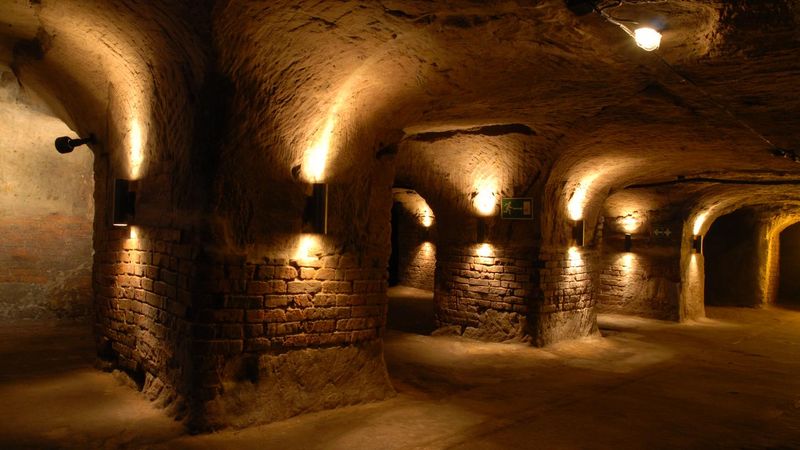 Hausbrauerei Altstadthof and Rock-Cut Cellars