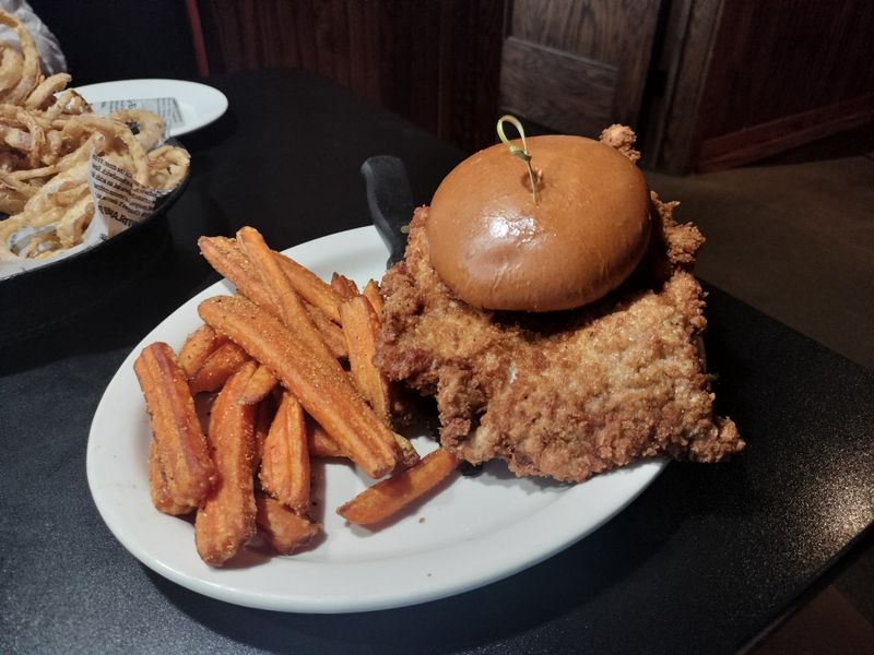 The Pub at the Pinicon – New Hampton