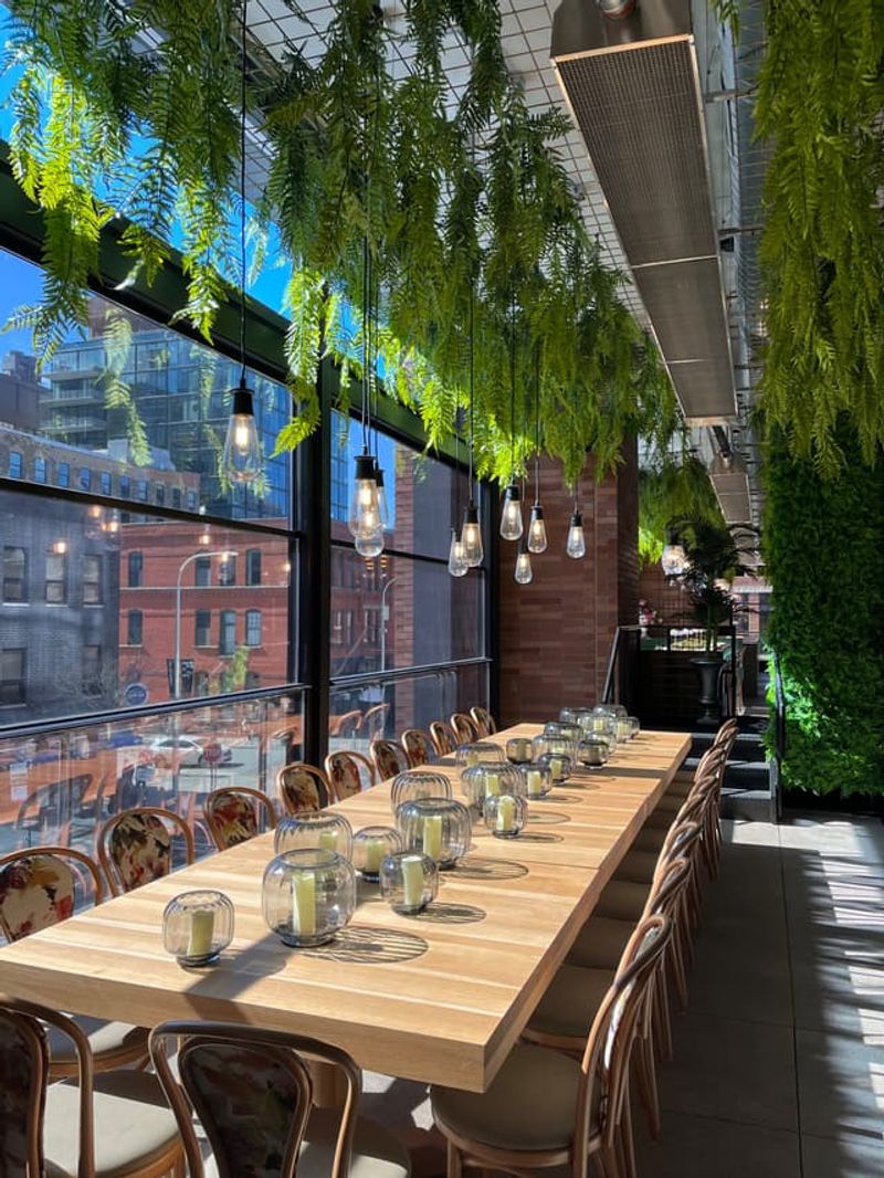 La Serre – Chicago