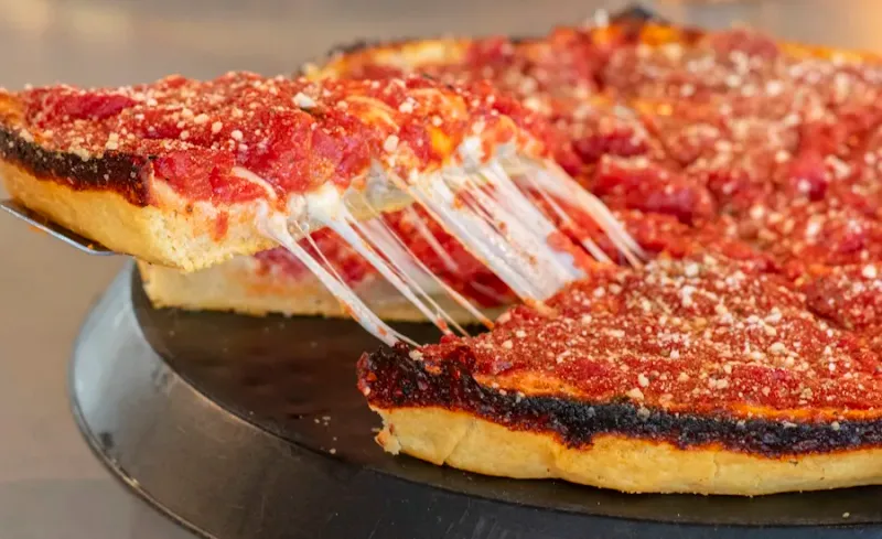 Home Run Inn (Archer Ave, Midway & more) – the South Side standard-bearer